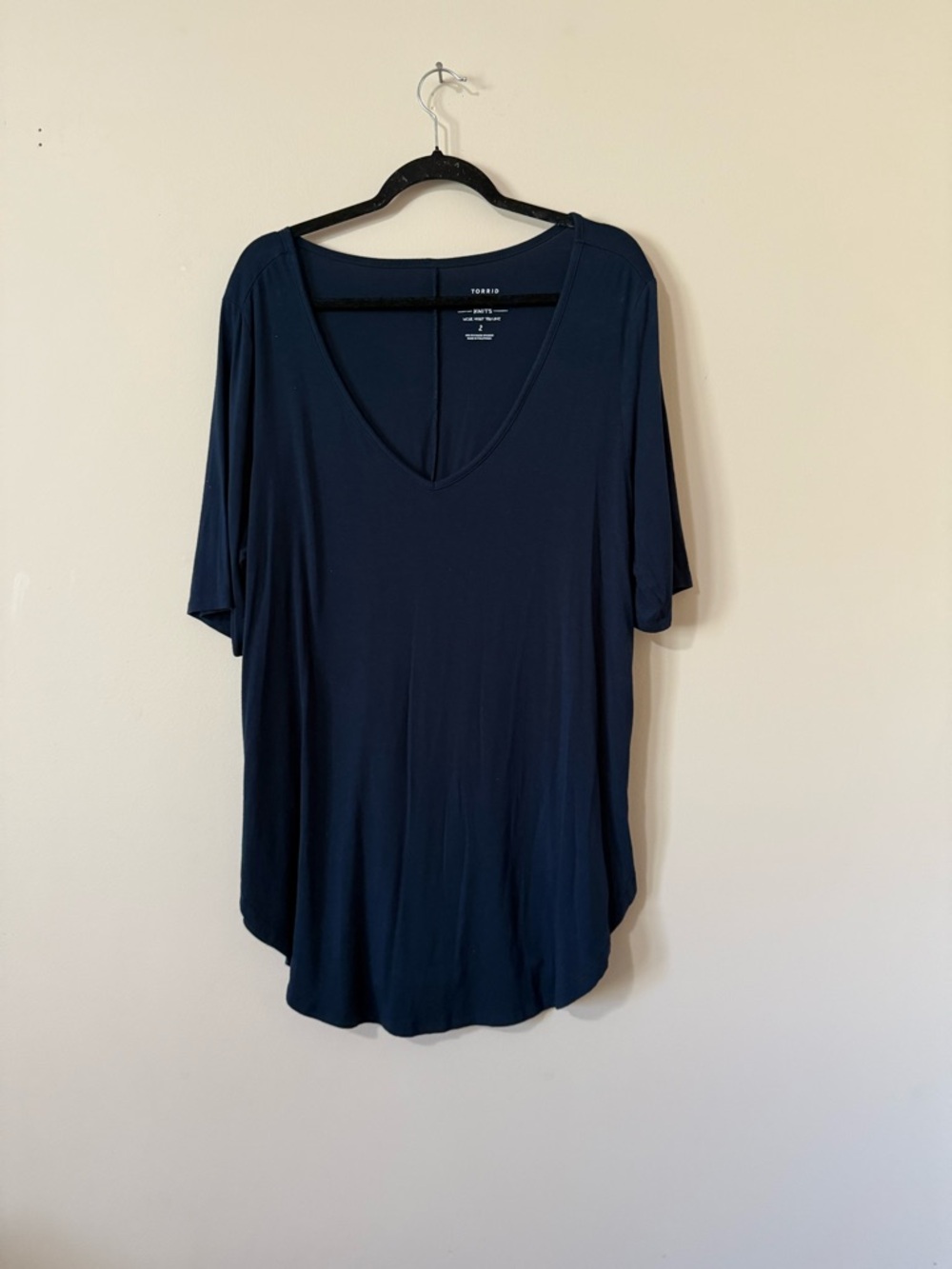 torrid Navy V-Neck Short Sleeve Tee